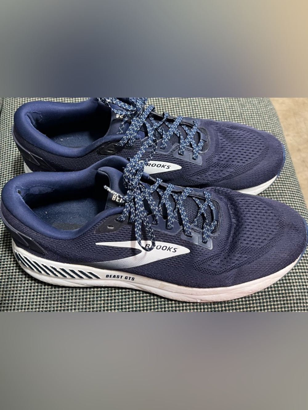 Brooks Beast GTS 24 Mens Sz 14 Maximum Support Running Shoes Navy Sneakers